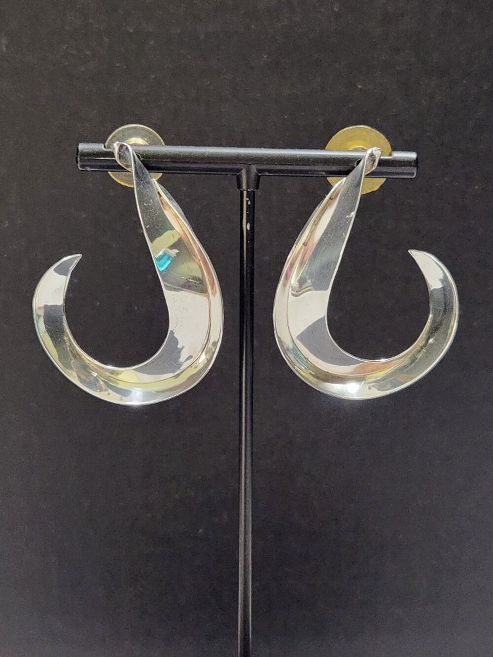Vintage Robyn Nichols Sterling Silver Twist Sculptural Crescent Hoop Earrings